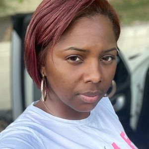 Meet the Posher, Danielle